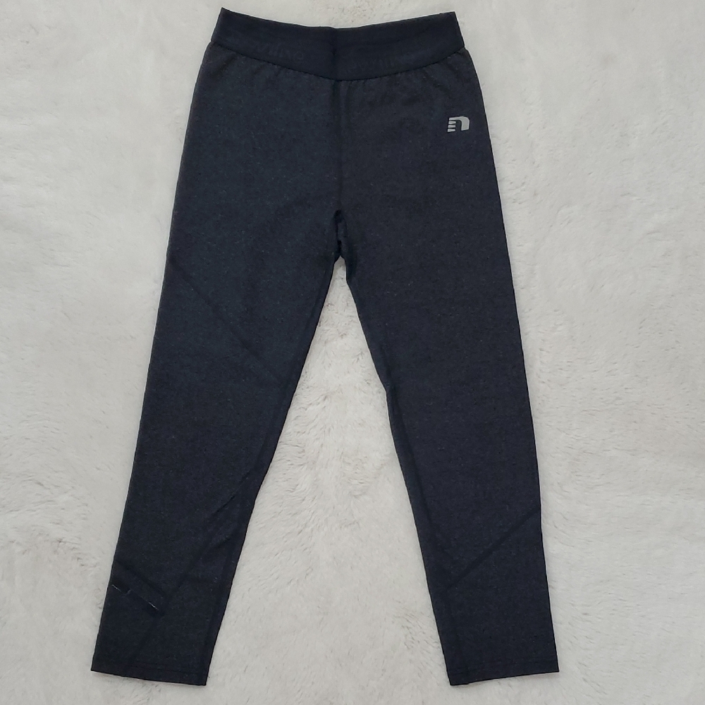 Newline Women's Navy Leggings Capri. Size Medium